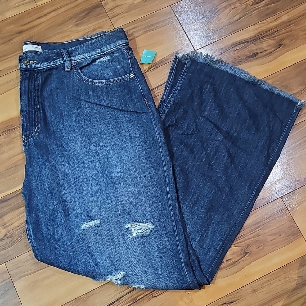 Kancan Women's 32 Distressed Wide Leg Blue Jeans New With Tags